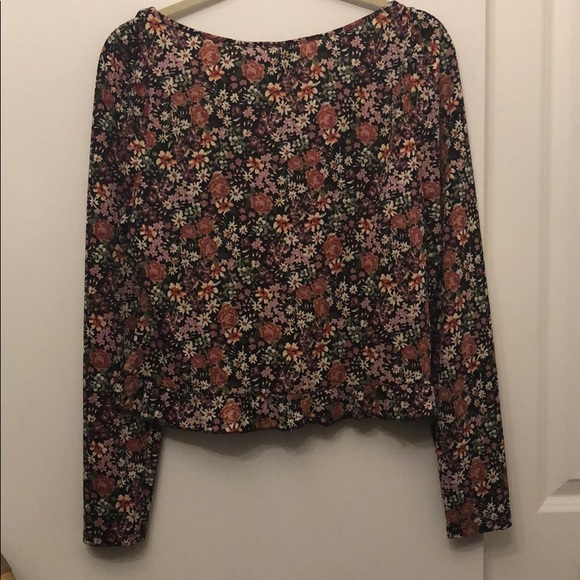 Floral pattern crop top - Picture 4 of 4